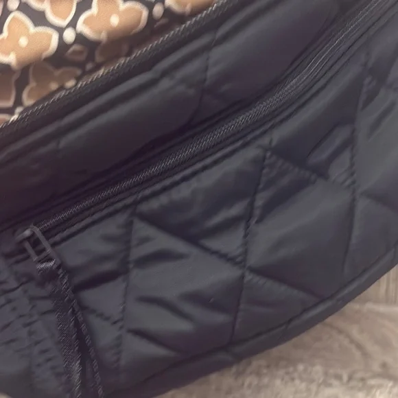 Vera Bradly Black Quilted Large Belt Bag - Picture 4 of 4